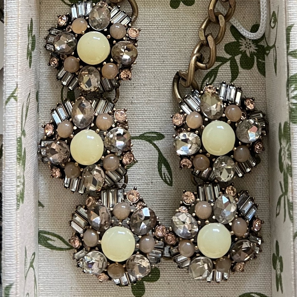 Ann Taylor statement necklace